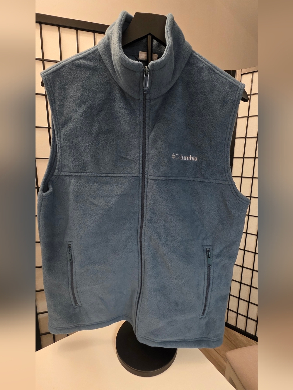 Columbia Men’s Blue Fleece Vest ~ Size Medium - Picture 4 of 9